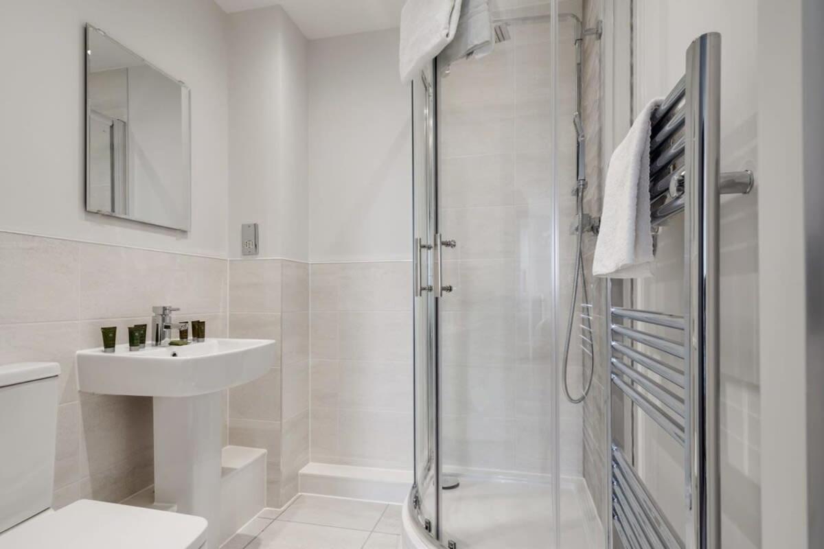 Beautiful 2 Bed In A Converted Mill Appartamento *